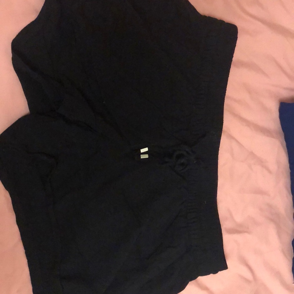 Shorts women